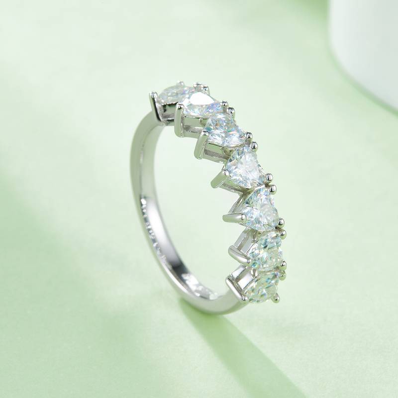 Heart shaped S925 silver plated white gold moissanite diamond women's ring 2.1 carats D-grade